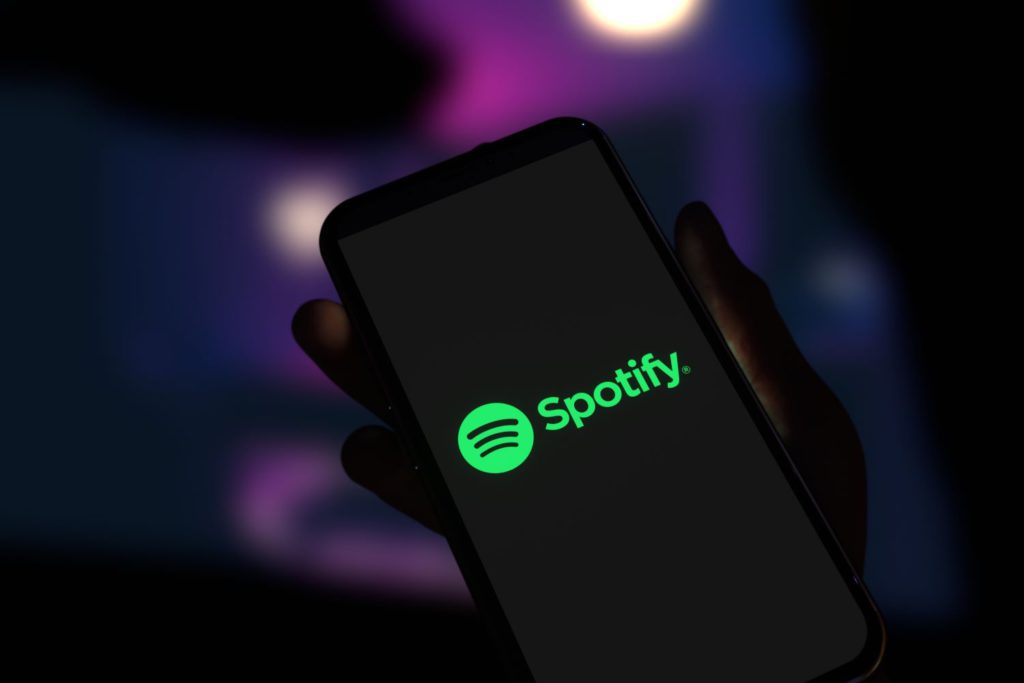 Learn step by step how to upload your music on Spotify.